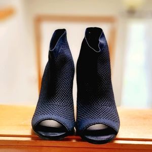 Seven Dials Netted Booties